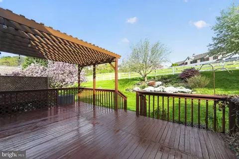 126 Steeplechase Dr, Elverson, PA 19520 photo 23