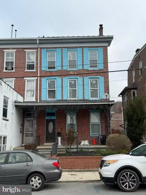 251 E Chestnut St, Coatesville, PA 19320