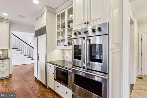 Kitchen - 486 Church Rd, Devon, PA 19333 photo 4 of 7