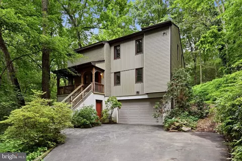 1672 Suzanne Dr, West Chester, PA 19380