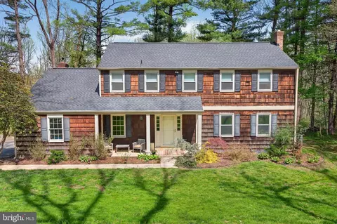 21 Pine Dr, Chester Springs, PA 19425