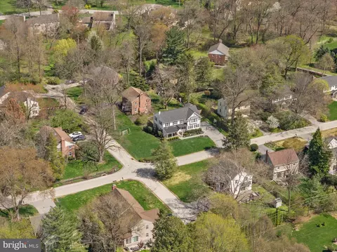 View/Area - 251 Rosedale Ave, Wayne, PA 19087 photo 3 of 4