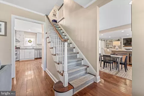 Entry Way - 251 Rosedale Ave, Wayne, PA 19087 photo 5 of 6