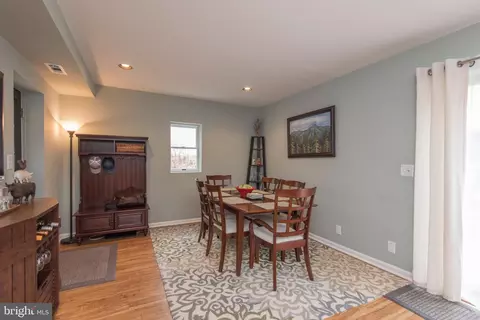 Dining - 650 N Valley Forge Rd, Devon, PA 19333 photo 2 of 4