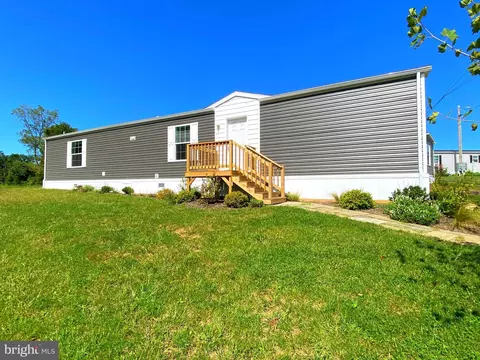 2140 Horseshoe Park, Honey Brook, PA 19344