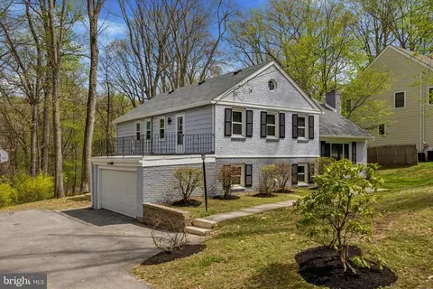 Exterior - 699 W Valley Rd, Wayne, PA 19087 photo 2 of 5