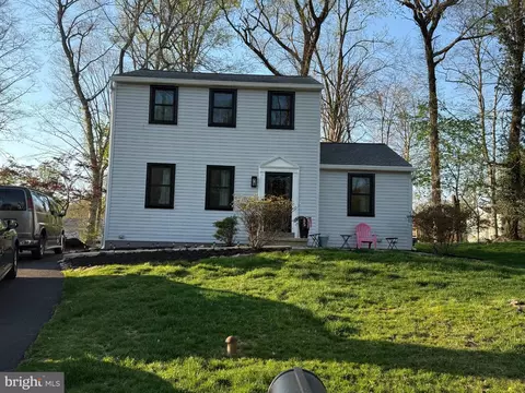 711 Marple Dr, West Chester, PA 19382