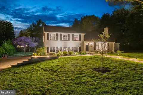 Exterior - 1442 Potter Ln, Wayne, PA 19087 photo 10 of 14