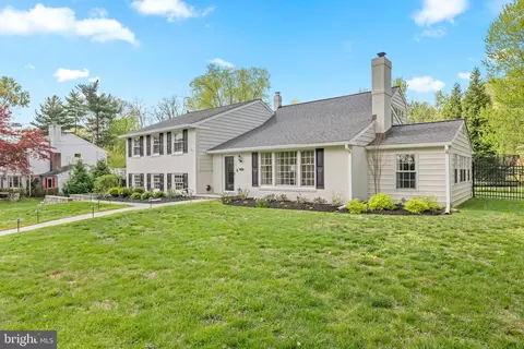 Exterior - 1442 Potter Ln, Wayne, PA 19087 photo 4 of 14