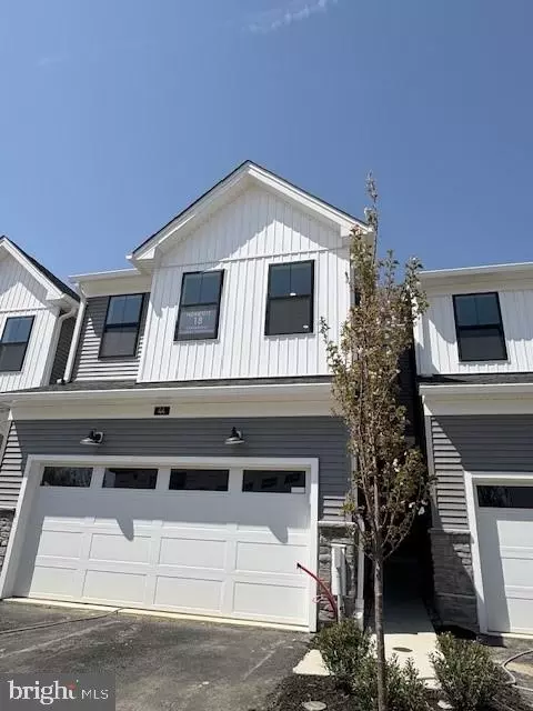 44 Grayson Ln, Downingtown, PA 19335