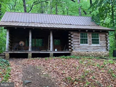 83 Grubb Rd, Pottstown, PA 19465