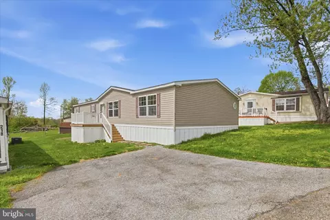 216 Michael Rd, Honey Brook, PA 19344