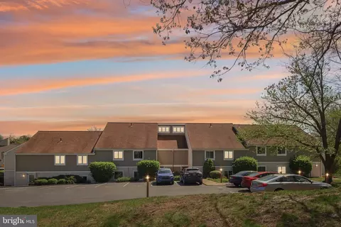 106 Harvest Ln #206, Phoenixville, PA 19460