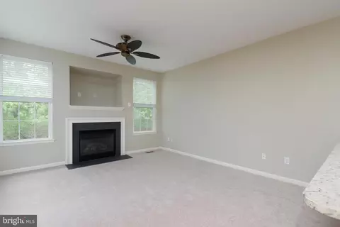 Living - 228 Cherry Ln, Kennett Square, PA 19348 photo 3 of 4