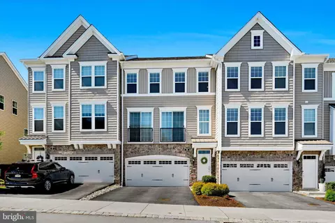 55 Lila Ln, Downingtown, PA 19335