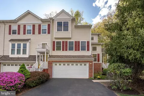 110 Longwood Ct, Malvern, PA 19355