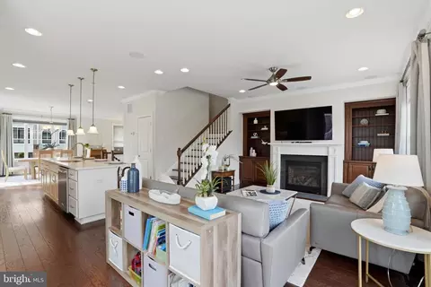 Entry Way - 101 Agnes Grace Ln, Wayne, PA 19087 photo 5 of 7