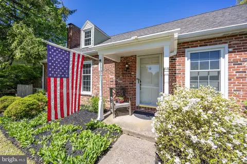 707 Monument Rd, Malvern, PA 19355