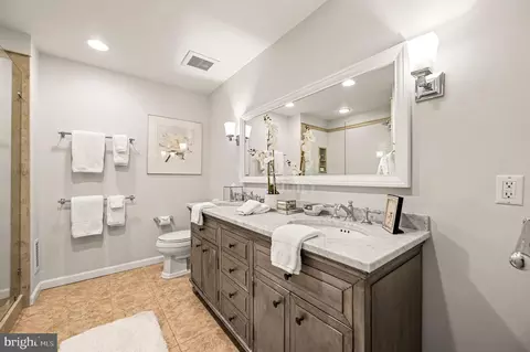 Bath - 36 Wingstone Ln #36, Devon, PA 19333 photo 2 of 4