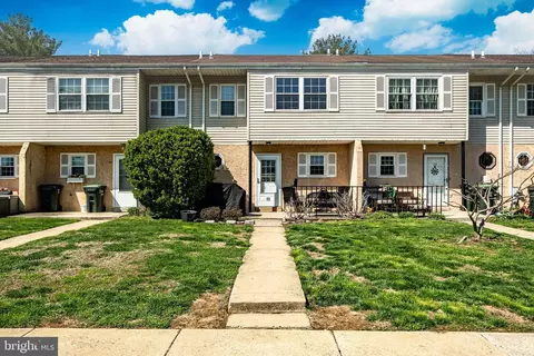 72 Ashley Ct, Downingtown, PA 19335