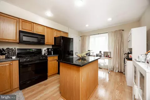 Kitchen - 32 Cabot Ct, Chesterbrook, PA 19087 photo 1 of 3