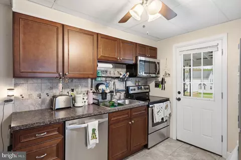 216 Grant St, Parkesburg, PA 19365