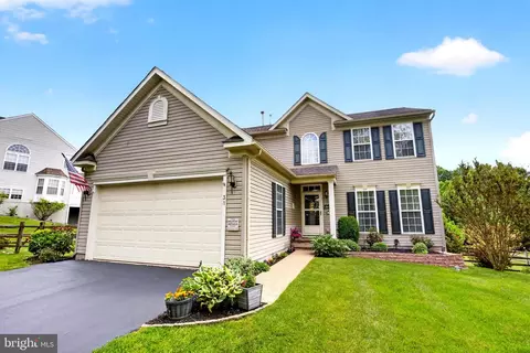 31 Stanford Dr, West Grove, PA 19390