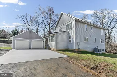 244 W Summit Ave, West Grove, PA 19390