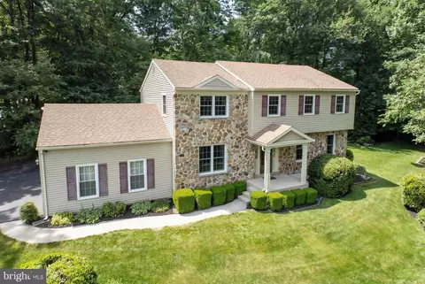520 Peck Rd, Downingtown, PA 19335