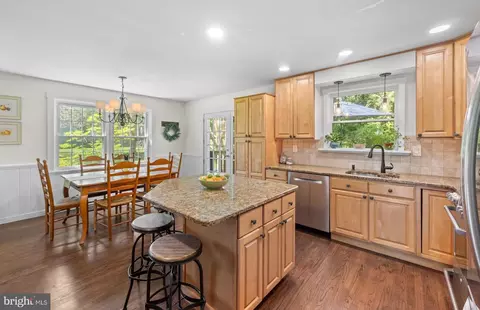 Kitchen - 207 Anthony Wayne Dr, Wayne, PA 19087 photo 3 of 3