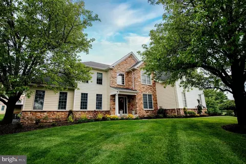 301 Prescott Dr, Chester Springs, PA 19425