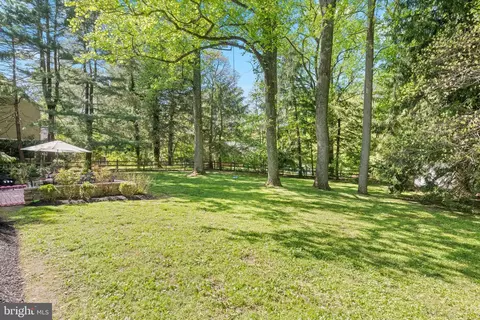 Exterior - 213 Spencer Rd, Devon, PA 19333 photo 5 of 6
