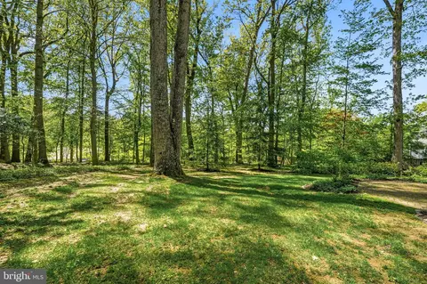 Exterior - 388 Castlewood Dr, Devon, PA 19333 photo 11 of 14