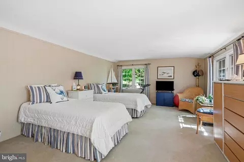 Bedroom - 388 Castlewood Dr, Devon, PA 19333 photo 6 of 8
