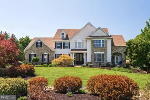 93 Hearthstone Cir, Phoenixville, PA 19460