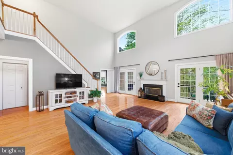 524 Raspberry Ln, West Chester, PA 19382