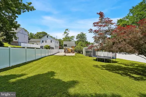 Exterior - 971 Henry Ave, Wayne, PA 19087 photo 6 of 7