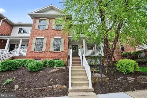 417 Vineyard Ln, Downingtown, PA 19335