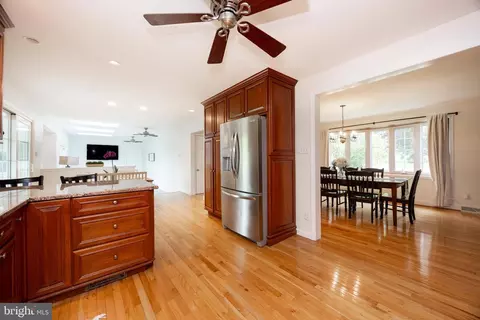 Entry Way - 380 Devon Dr, Exton, PA 19341 photo 4 of 5