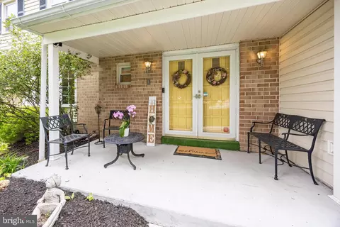 Exterior - 380 Devon Dr, Exton, PA 19341 photo 3 of 7
