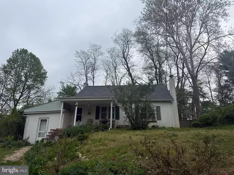 703 Glen Hope Rd, Oxford, PA 19363