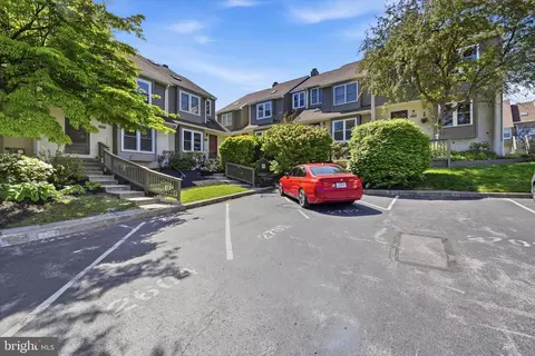 2703 Trinity Ct #2703, Chester Springs, PA 19425
