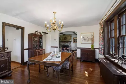 Dining - 273 Strafford Ave, Wayne, PA 19087 photo 2 of 2
