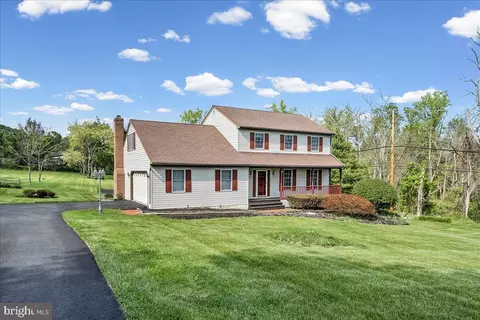 155 Freedom Valley Cir, Coatesville, PA 19320