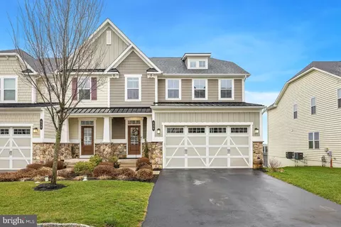636 Quarry Point Rd, Malvern, PA 19355