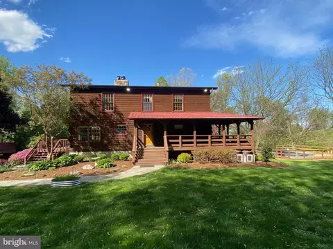 1821 W Strasburg Rd, West Chester, PA 19382