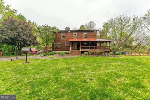 1821 W Strasburg Rd, West Chester, PA 19382