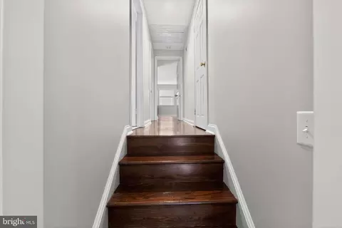 Entry Way - 135 Clover Hill Ln, Wayne, PA 19087 photo 3 of 3