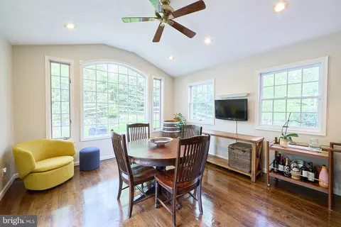 Dining - 135 Clover Hill Ln, Wayne, PA 19087 photo 3 of 3