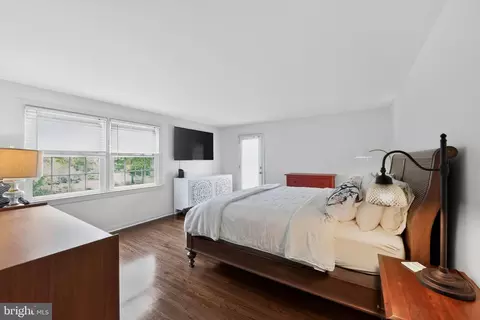 Bedroom - 135 Clover Hill Ln, Wayne, PA 19087 photo 1 of 13